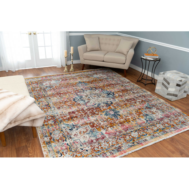 Lucha Oriental Indoor Rug