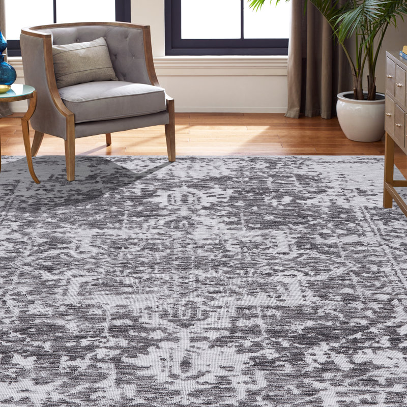 Westberg Oriental Area Rug in Gray/Ivory, Rectangle 2' x 3'