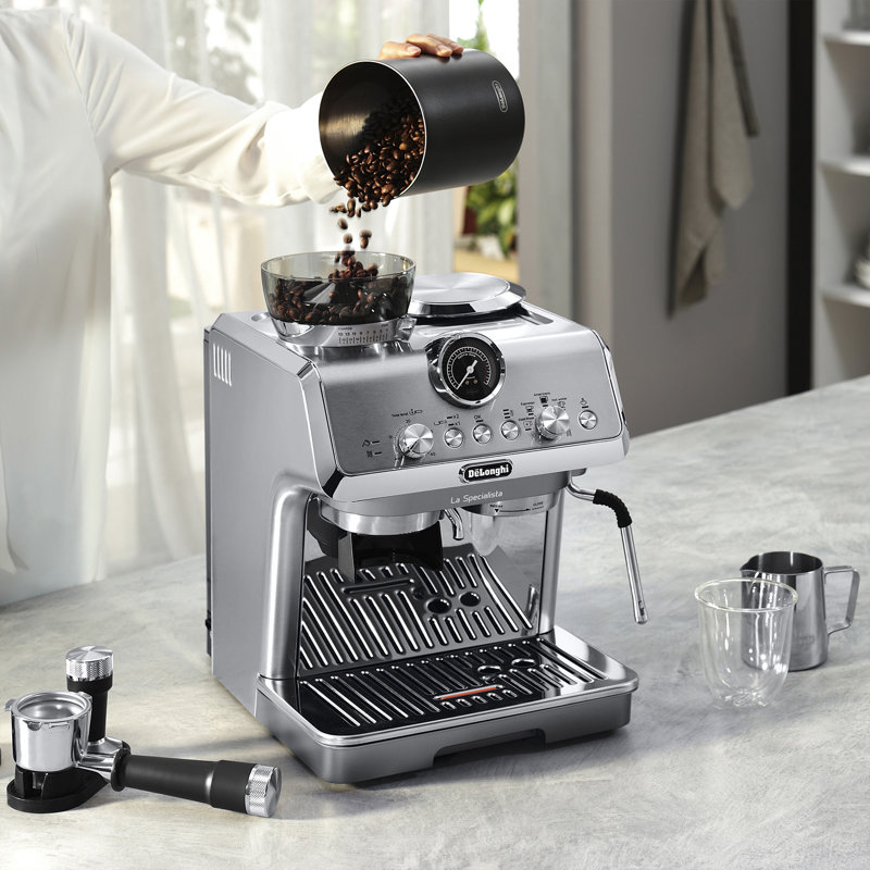 De'Longhi La Specialista Arte Evo 15-Bar Espresso Machine with Cold Brew and Built-In Grinder