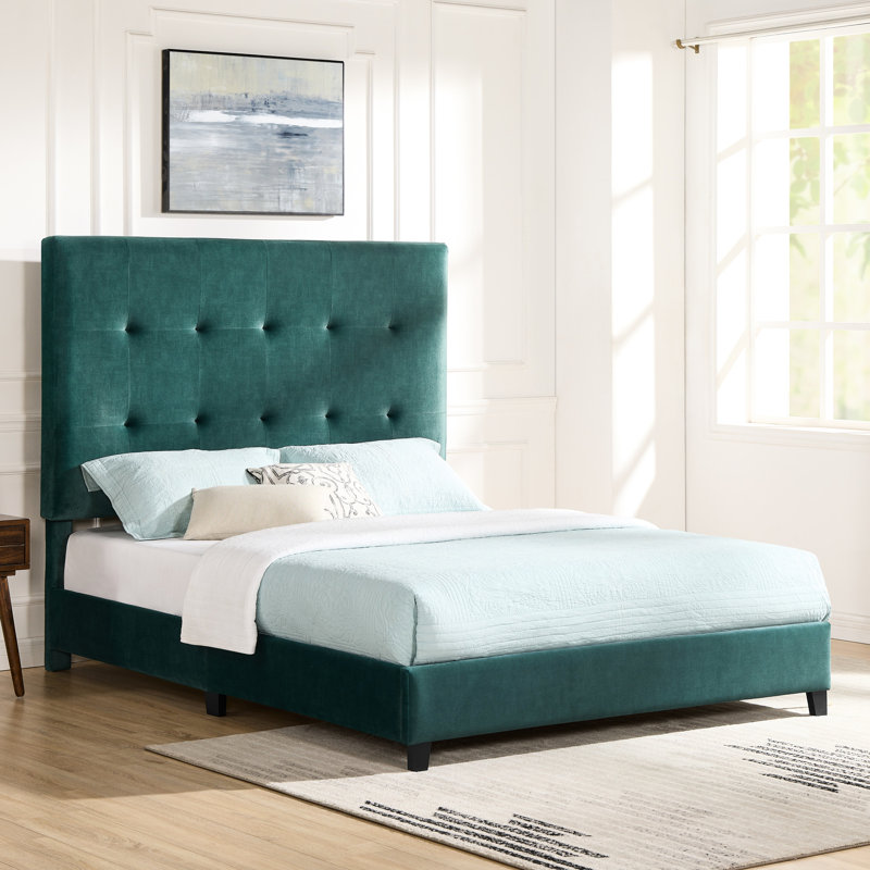 Lit plateforme tapissier grand en velours - charme de chambre à coucher