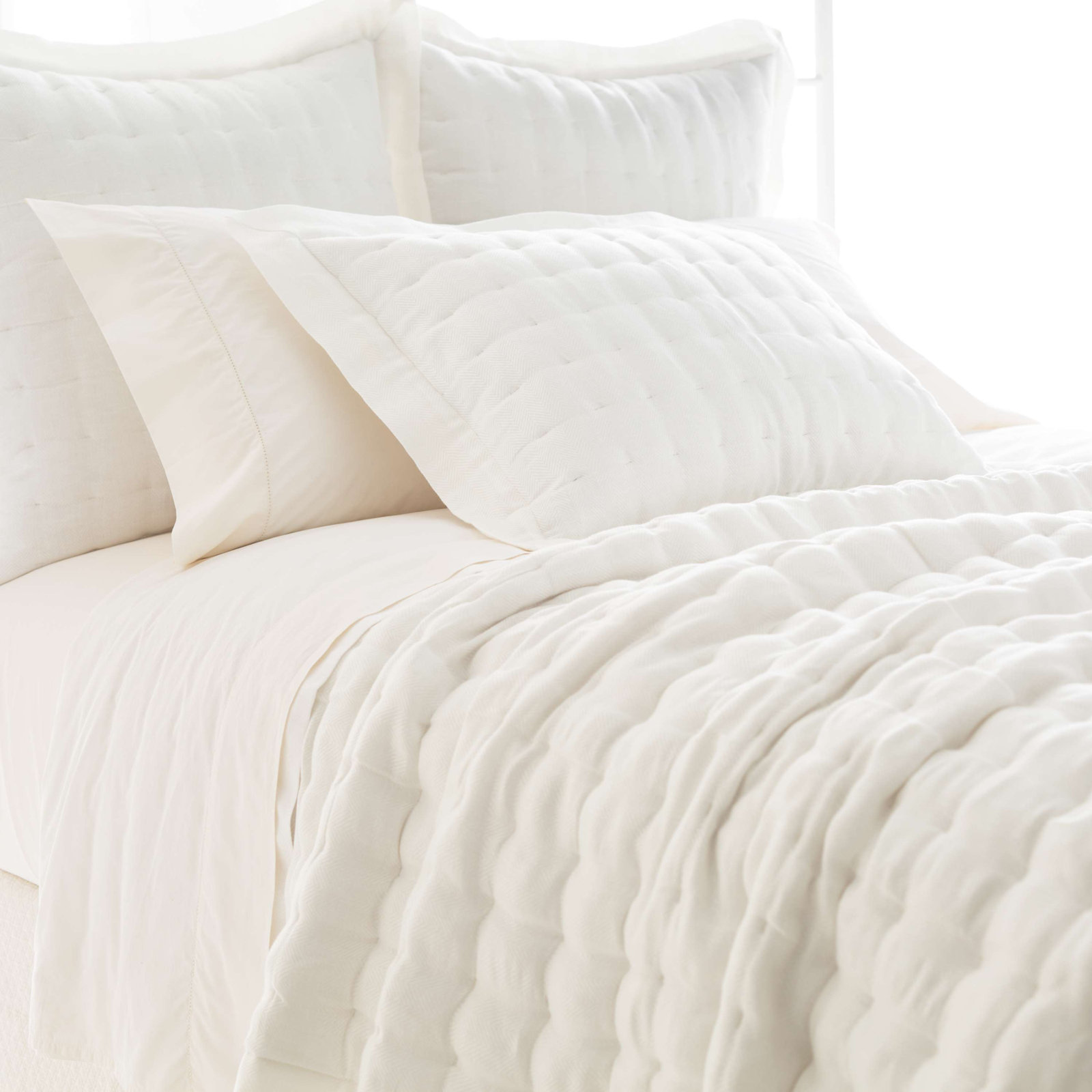 Brussels Linen Quilt Set, Ivory, King Quilt