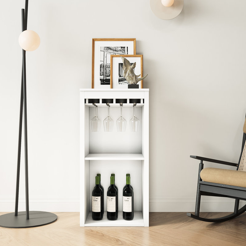 Armoire à vin blanche avec tablettes pour organiser le rangement modulaire de votre chambre à coucher - pour le rangement du couloir