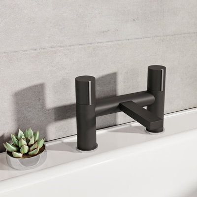 Perri Deck Tub Spout Bath Filler with Diverter