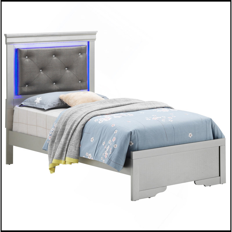 Lit sophistiqué avec tête de lit élégante pour un sommeil relaxant, Lit simple, Argent argent