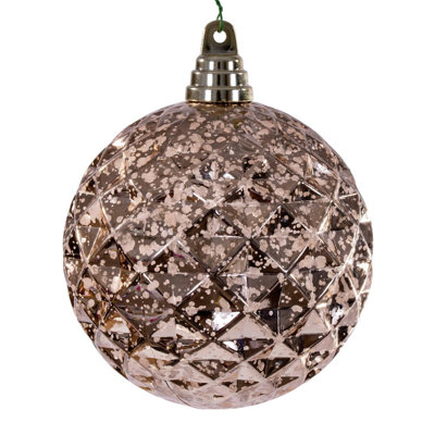 L'ornement en diamant Holiday Aisle® 4,75 po. Il comprend 4 pièces par sac.