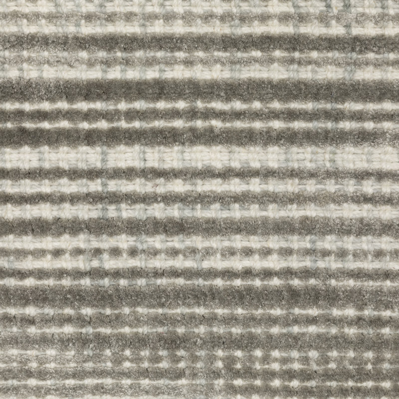Tapis gris / ivoire à motif de viscose et de laine Solveigh, Tapis de couloir 2 pi 6 po x 8 pi