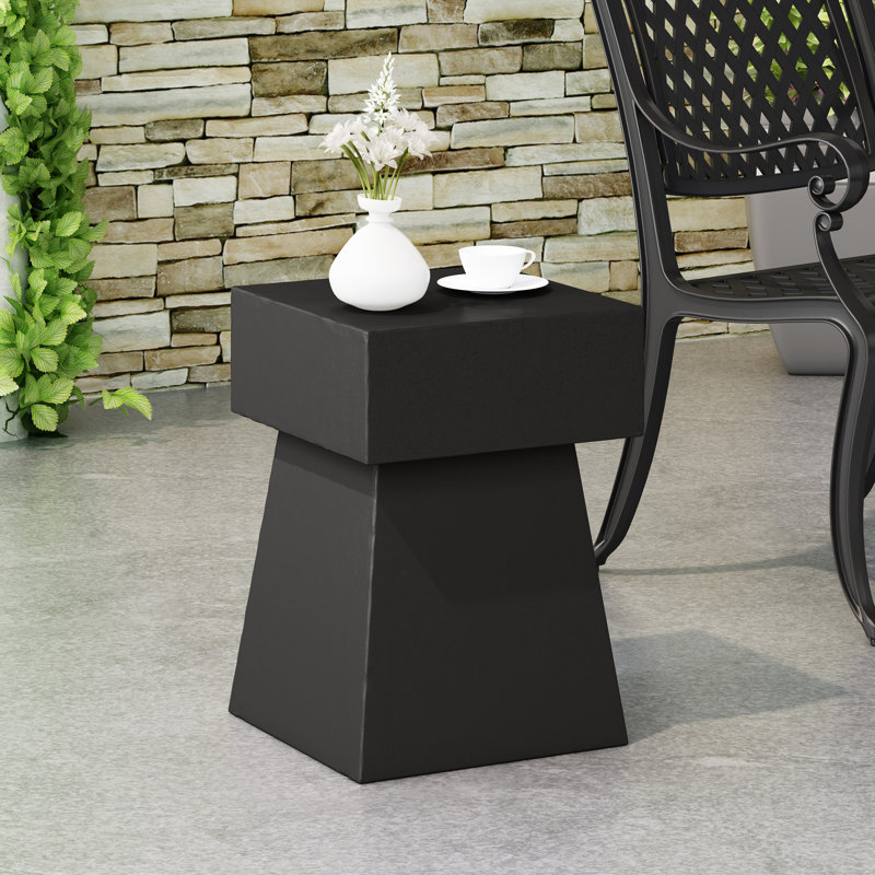  Table d'appoint moderne en béton, table d'appoint géométrique d'extérieur, décor de patio contemporain, noir