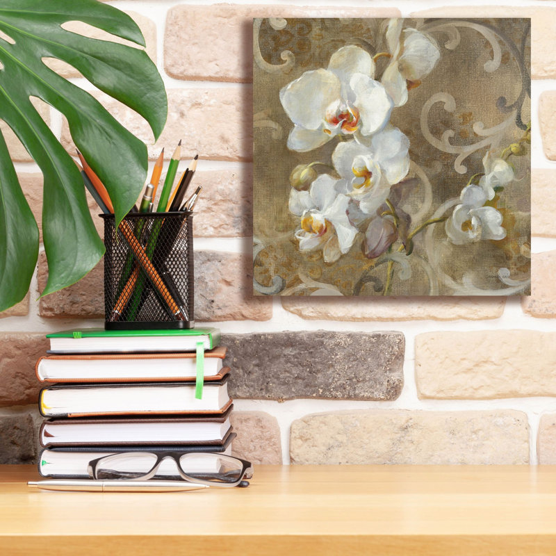 Art mural sur toile Epic Graffiti «White Orchid» par Danhui Nai, H 12 po x l 12 po