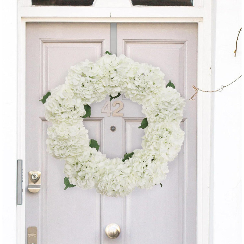 4pc Faux 24'' Wreath