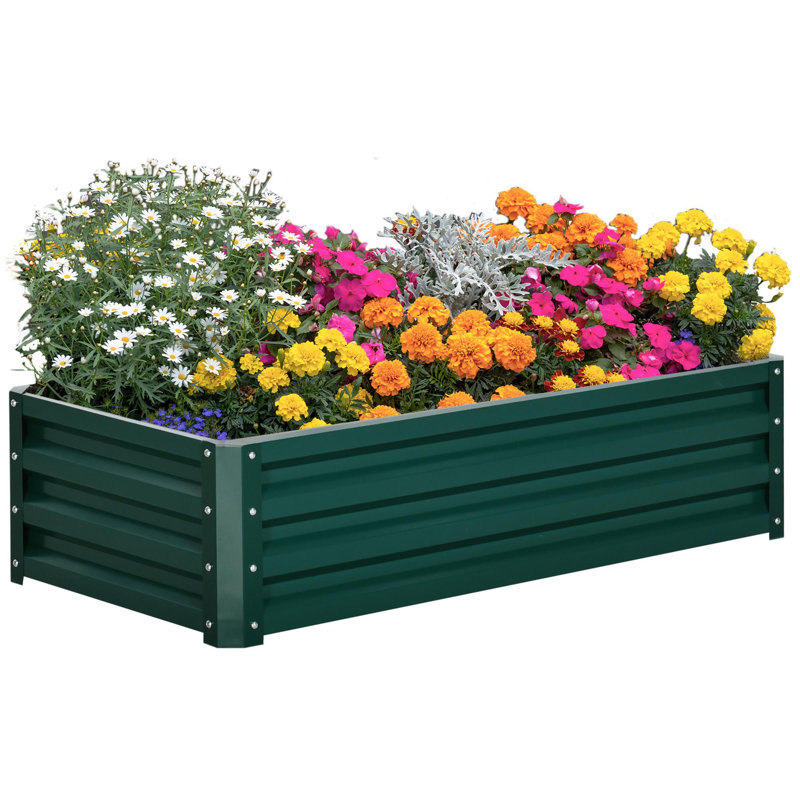 Les plates-bandes surélevées conviennent à la culture de légumes et de fleurs, Vert