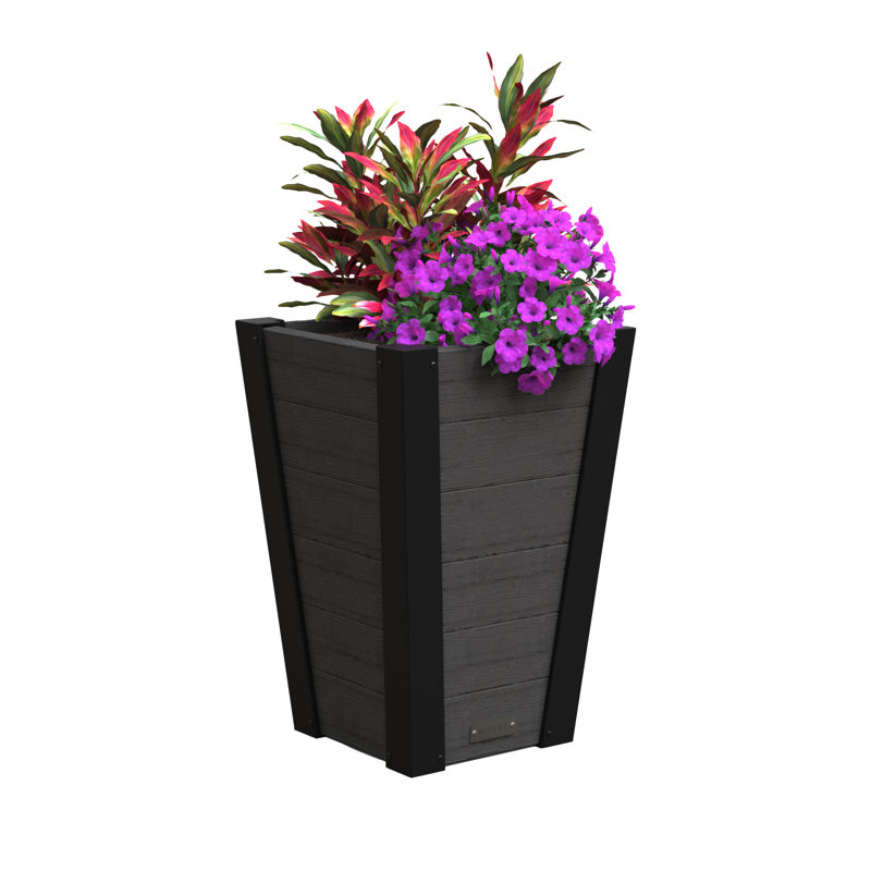 Pot à fleurs effilé de 22 po de hauteur Mayne, H 22 po x l 15 po x P 15 po, Ensemble de 1