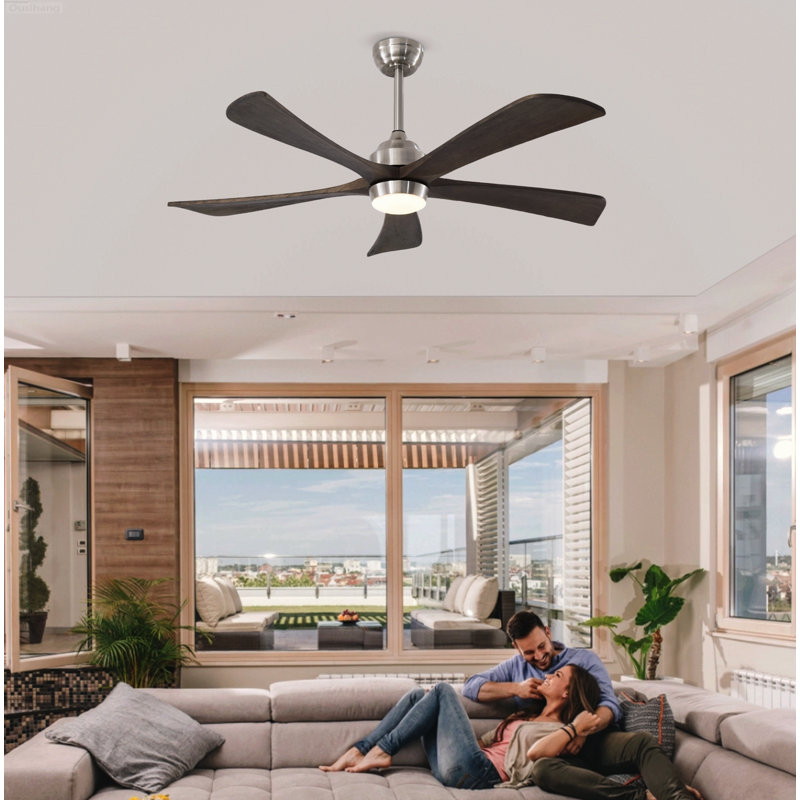 Ventilateur de plafond industriel moderne réversible à moteur à courant continu de 52 pouces à 52 vitesses avec lumières, nickel satiné