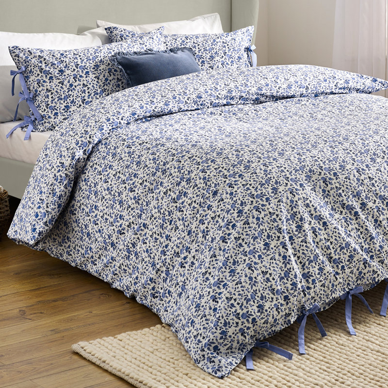 Hannah Floral Duvet Cover Set with Pillowcases Included, Blue, SuperKing Duvet Cover Set + 2 Standard Pillowcases