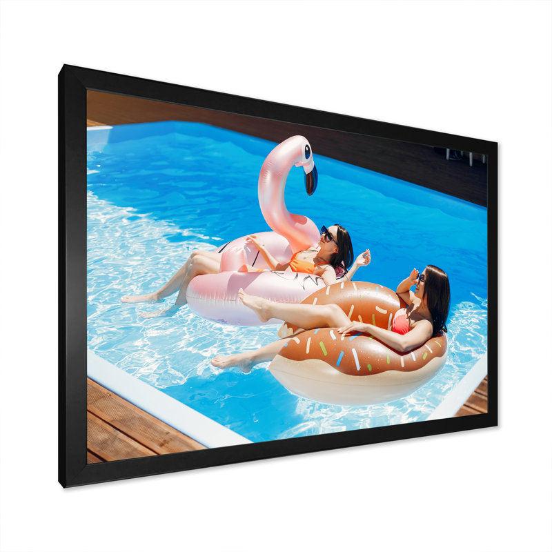 Natation harmonieuse - reproduction sur toile, Cadre photo noir, H 30 po x l 40 po x P 1,5 po