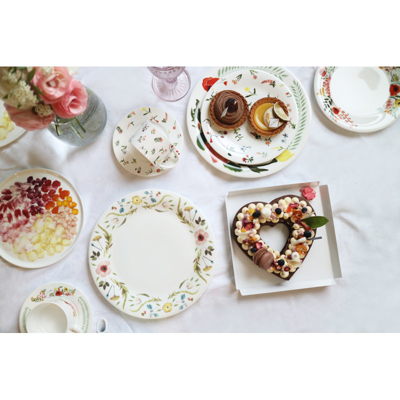 Scandinavian Floral Bone China Dinner Plate
