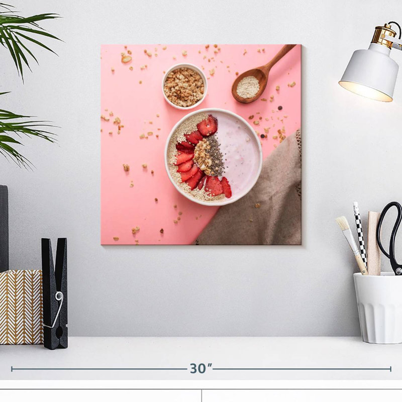 Petit déjeuner Yarlin à la fraise et à l'avoine, H 16 po x l 16 po