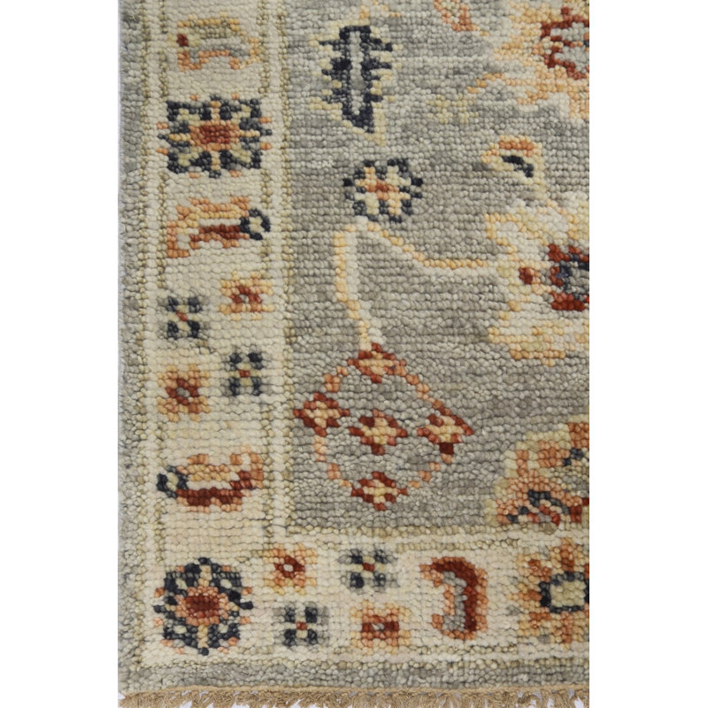 Oriental Area Rug in Gray