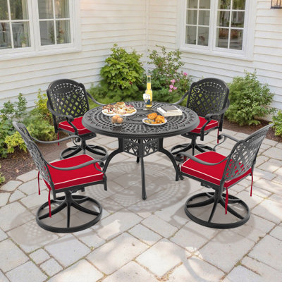 Ensemble de salle à manger d'extérieur rond 4 personnes 47,24 po avec trou pour parasol, 4 chaises pivotantes, coussins rouges