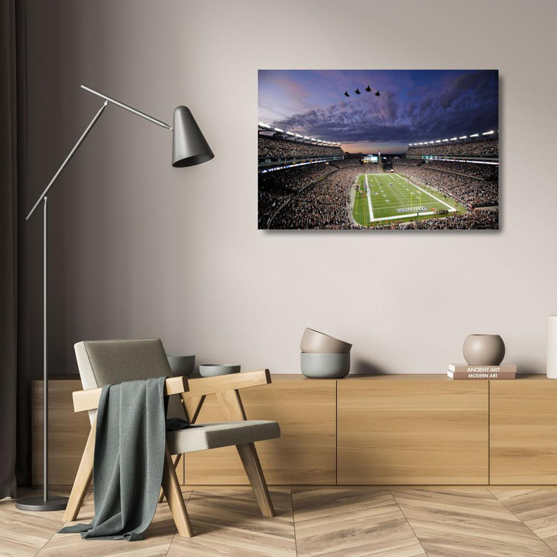 Stade Gillette, H 16 po x l 24 po