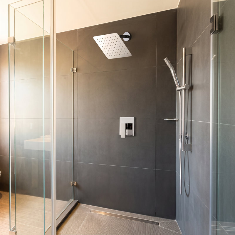 Pomme de douche murale simple avec 1,8 gal / min et 8 pouces, Chrome poli