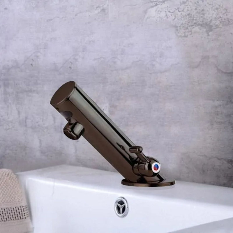 Robinet de meuble-lavabo à large entraxe en bronze huilé avec bec incurvé
