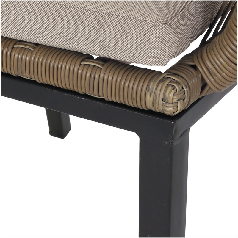 CHAISE RUSSELL