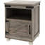 Petite table d'appoint grise. Table de bout avec rangement. Tablette ouverte et armoire spacieuse. Pieds modernes en bois. Polyvalent. H 17,7 po x P 15,4 po. P 23,6 po. Peut contenir 110 livres de rangement gris. Style Living