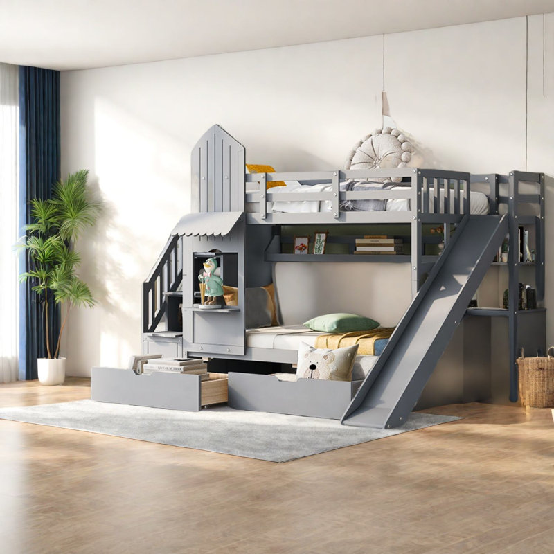 Lits superposés de style château, fabrication en bois massif, finition grise avec glissade