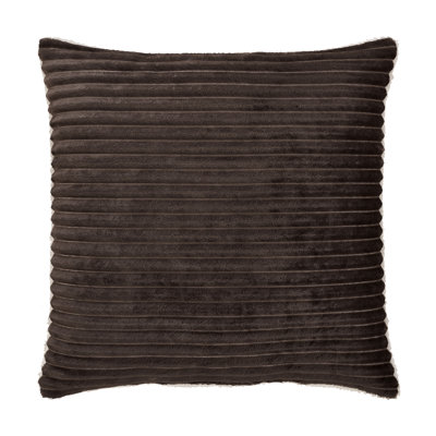 Everett 20" x 20" Throw Pillow