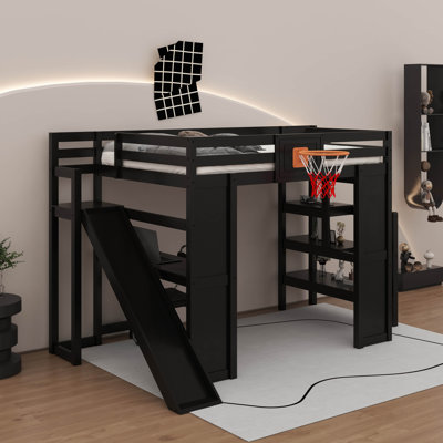 Lit mezzanine en bois peu encombrant avec bureau intégré, panier de basketball, glissade et escalier