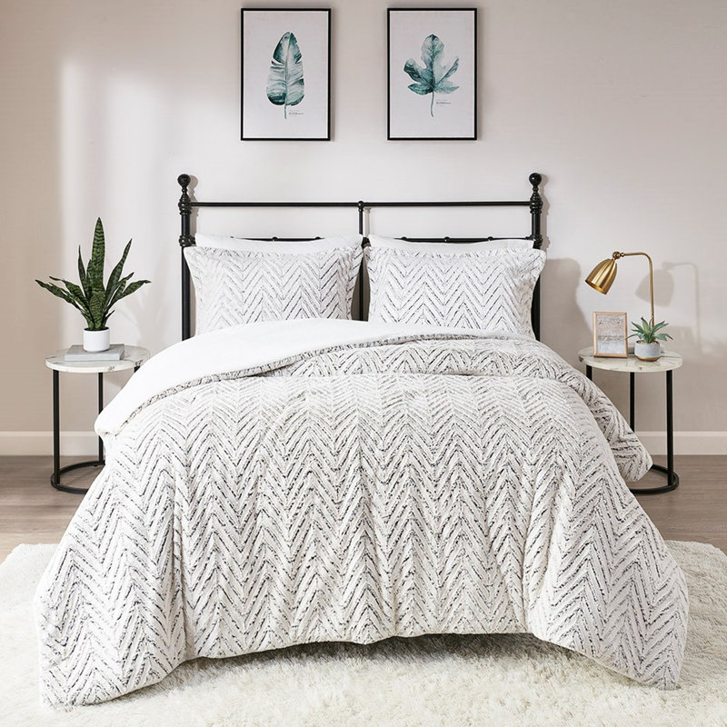 Édredon simple / simple TG Devant en fausse fourrure ultra. Motif. Rembourrage en duvet synthétique. Lavable en toute facilité. Pour Xl. . Chaleureux et agréable. Lavable à la machine.