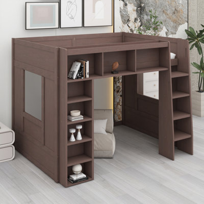 Lit mezzanine en bois avec armoires de rangement et tablettes