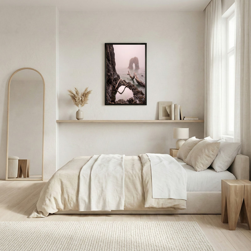 Art mural sur toile Misty Sea Stack Arch and Driftwood, H 20 po x l 30 po
