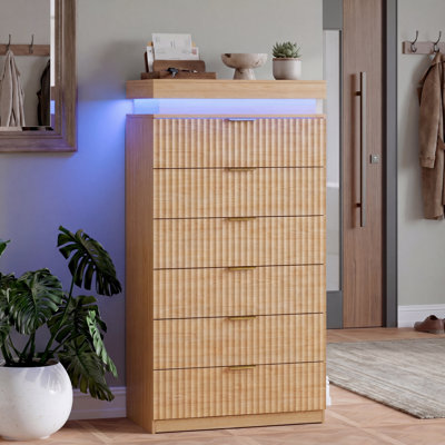 Commode haute à 6 tiroirs l 27,6 po avec lumières DEL et station de charge, rangement mince pour chambre à coucher