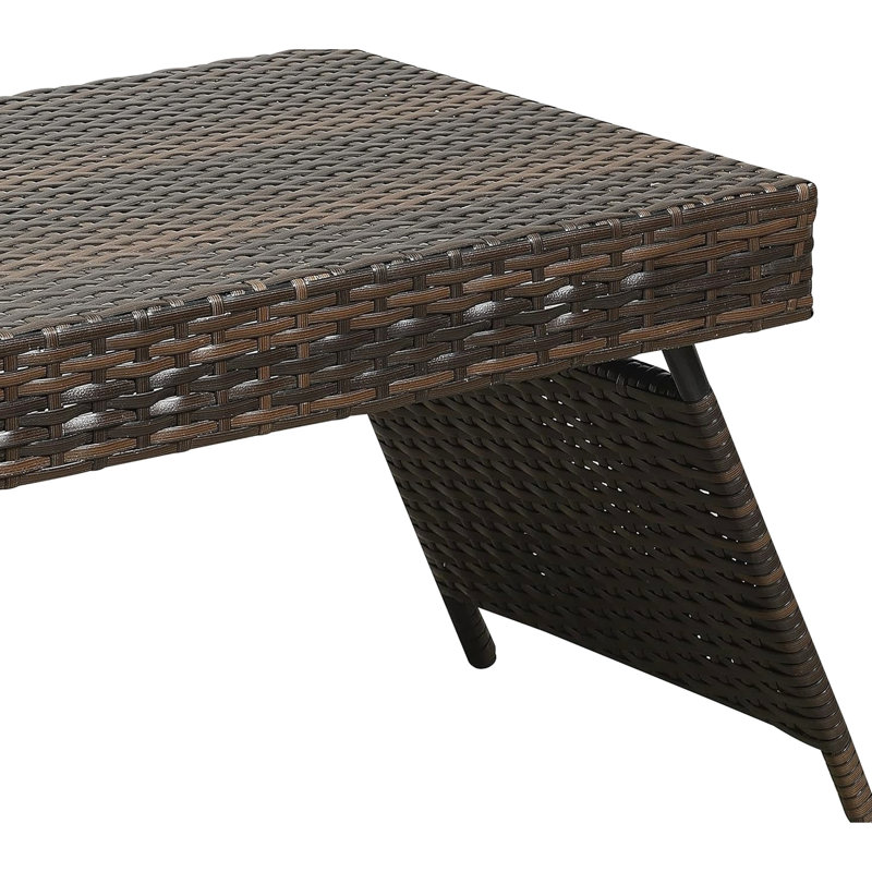 Table brune légère au design américain, pieds pliables, surface facile à nettoyer, 23,5 po de profondeur, idéale pour les terrasses