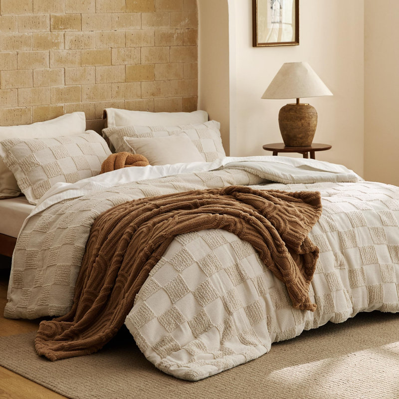 Bedsure Queen Size Comforter Set Beige, Boho Tufted Bed Set, Checkered Farmhouse Shabby Chic Bedding, 3 Pieces, 1 Plaid Geometric Comforter and 2 Pillow Shams