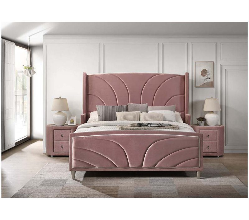 Yasmyne Platform Bed, King