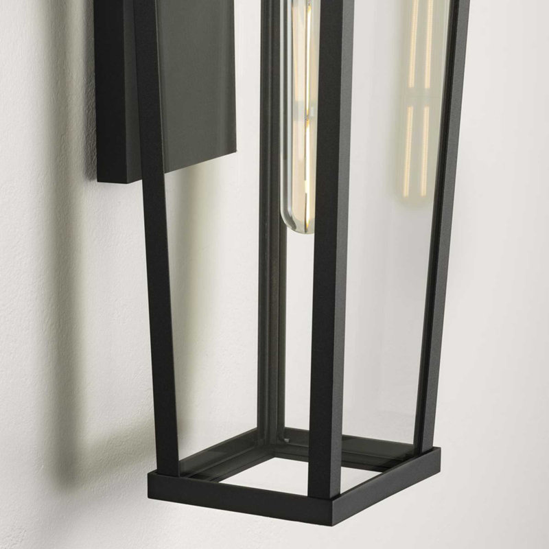 Lanterne murale d'extérieur traditionnelle noire à une lumière, H 18 po x l 7 po x P 7 po