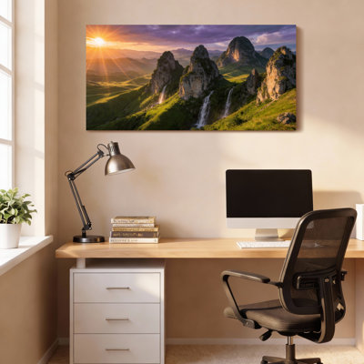 Ensemble de 1 tableau sur toile tendue représentant un coucher de soleil sur un paysage de montagne