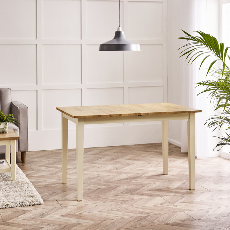 Alissah 6 - Person Dining Set