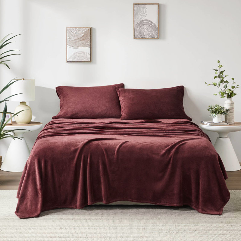 Ensemble de 4 draps pleine grandeur de couleur bourgogne - 100% ultra doux et confortable, brossé des deux côtés pour plus de chaleur en velours