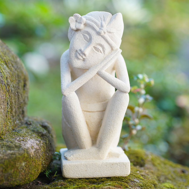 Figurines & Sculptures