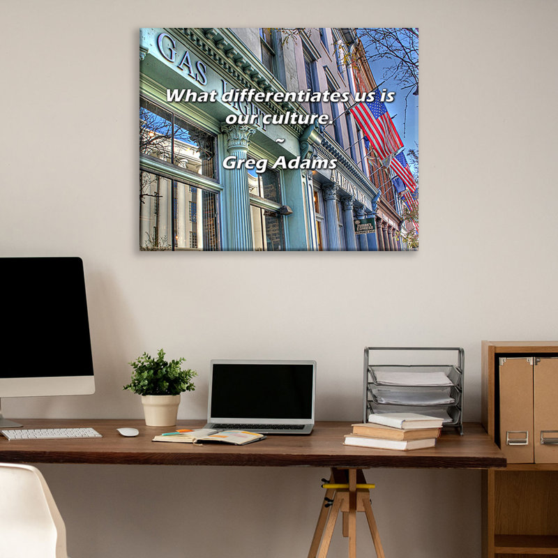 Citation artistique «Ce qui nous distingue, c'est notre culture». Toile tendue par Greg Adams Gallery