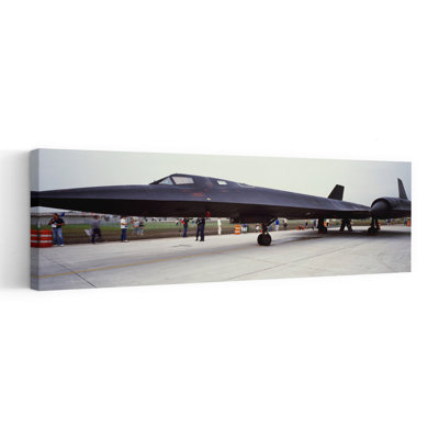 Art mural contemporain Lockheed Sr-71 Blackbird On A Runway