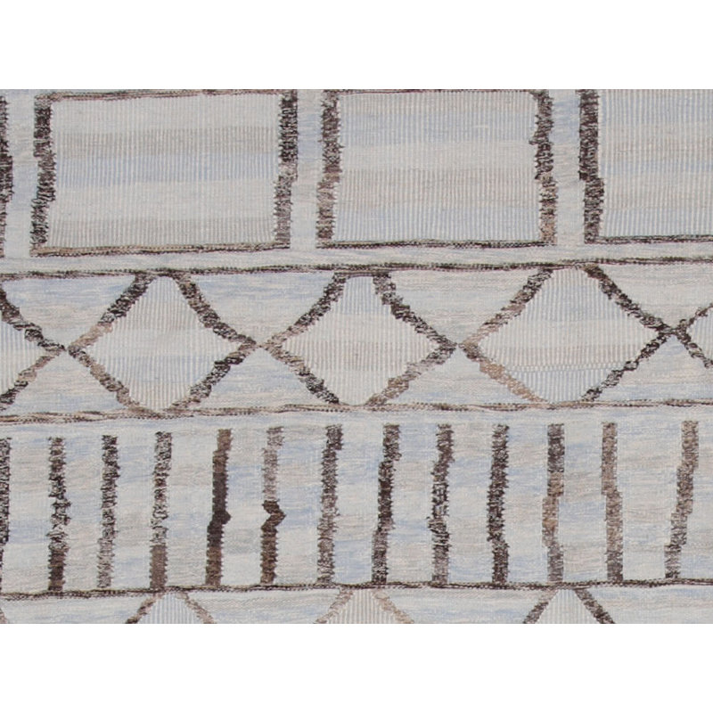 Geometric Area Rug in Gray