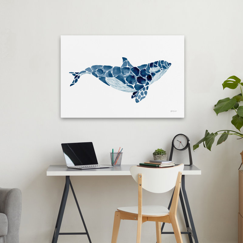 Baleine côtière; Indigo nautique bleu blanc bord de mer indigo, H 36 po x l 24 po