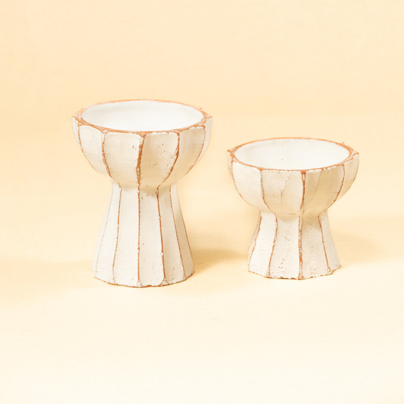 Agusta Clay Pot Planter