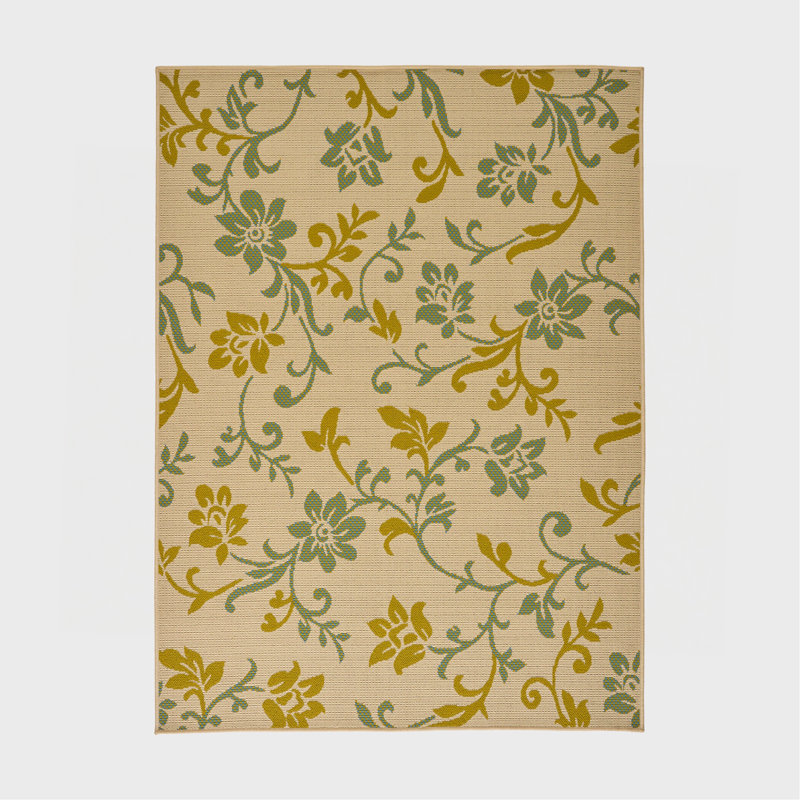 5'3" X 7' RUG