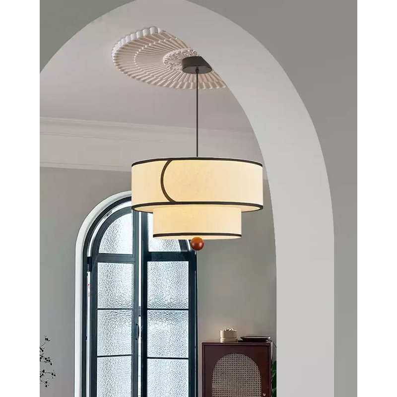 Lustre de style français avec abat-jour en métal