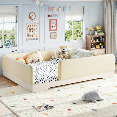 Grand lit beige rembourré en faux cuir Montessori pour enfants avec garde-corps amovibles